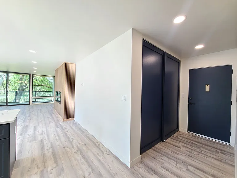 358 S Coeur D Alene St — Photo 42