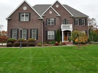 25 Bragg Rd, Foxboro, MA 02035