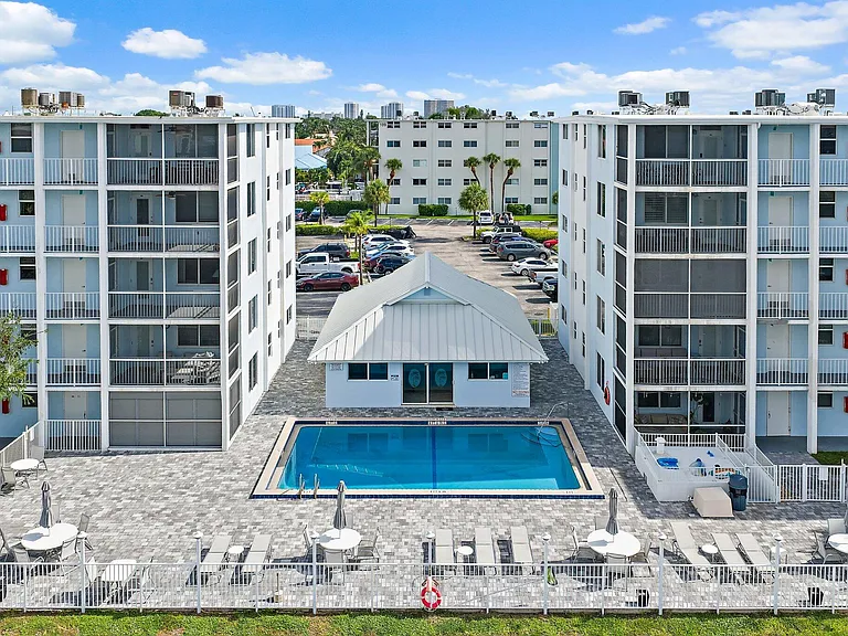 108 Paradise Harbour Blvd #314 — Photo 42