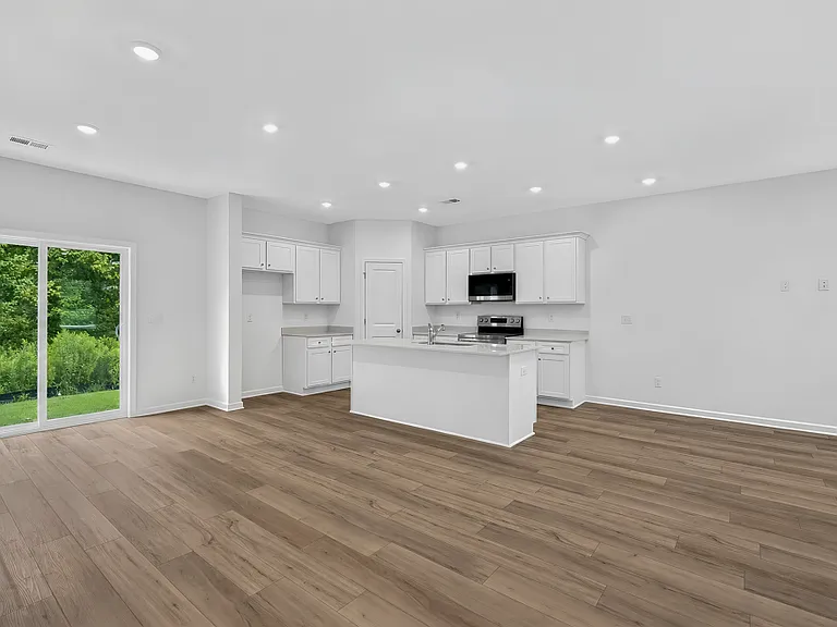 18 Sea Grove Dr #77 — Photo 3