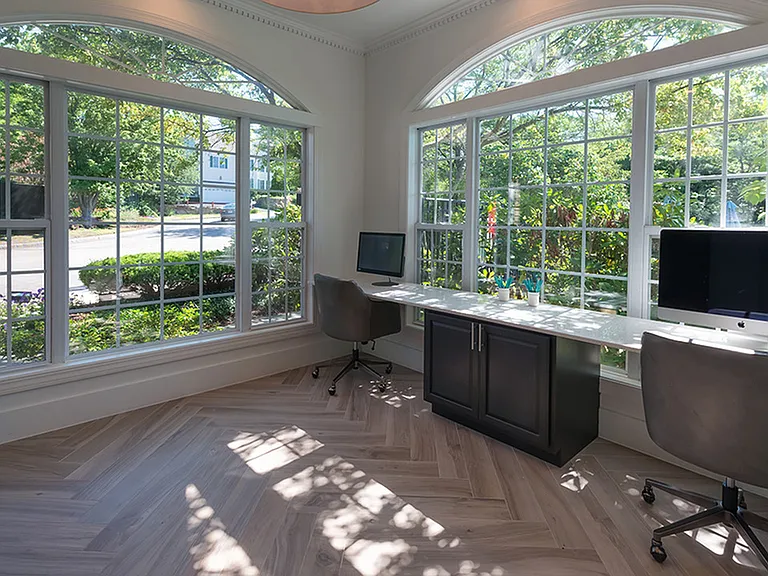 Business center with computer spaces and free Wi-Fi