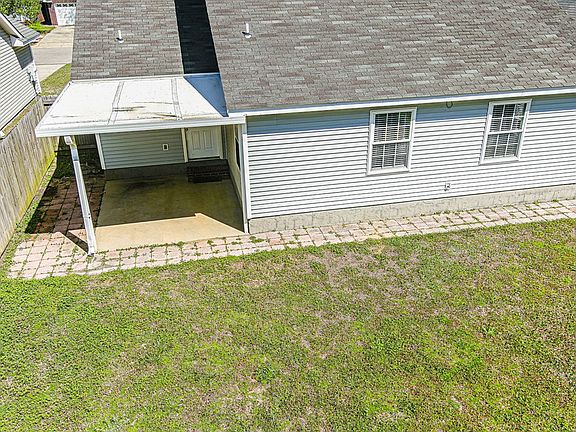 5th image of 107 Sundance Ln
