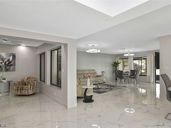 3rd image of 1773 Augusta Dr