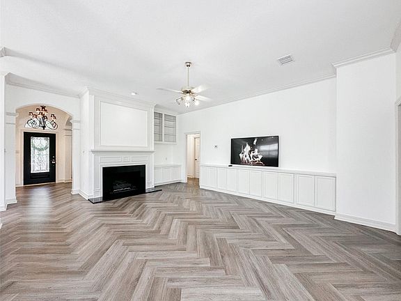 5th image of 24714 Weld Ct