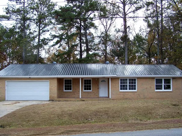 1010 Vida Dr, Anniston, AL 36206