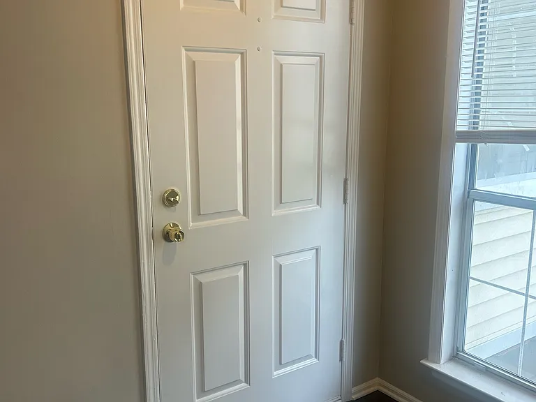 531 Clubhouse Ct #12 — Photo 16