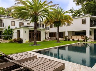 2767 Sunset Dr, Miami Beach, FL 33140