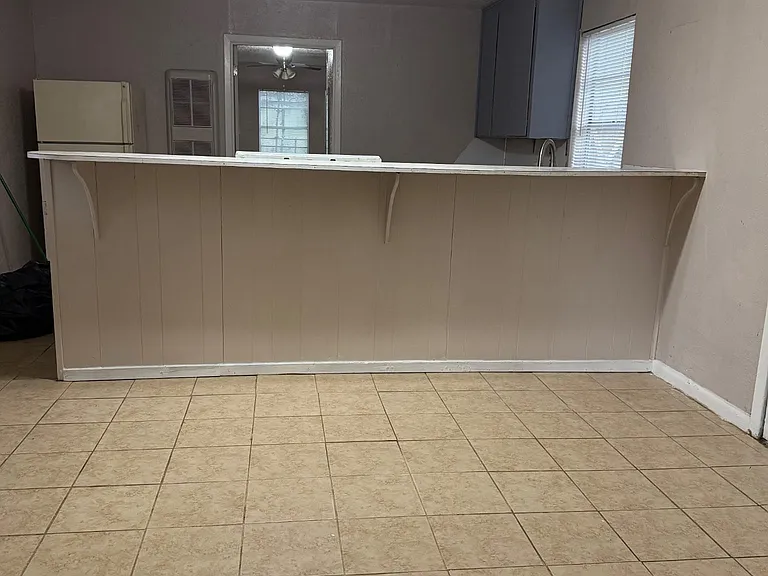 705 S Roosevelt Ave #A — Photo 2