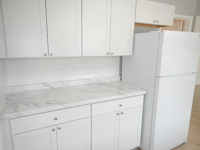 340 Woodmont St — Photo 5