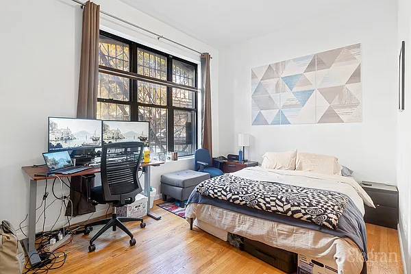 Rented by (Legacy) Elegran | media 5