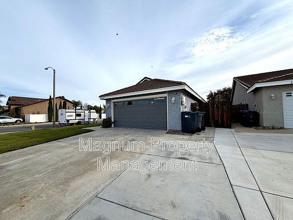4th image of 30594 Glaspell Ct