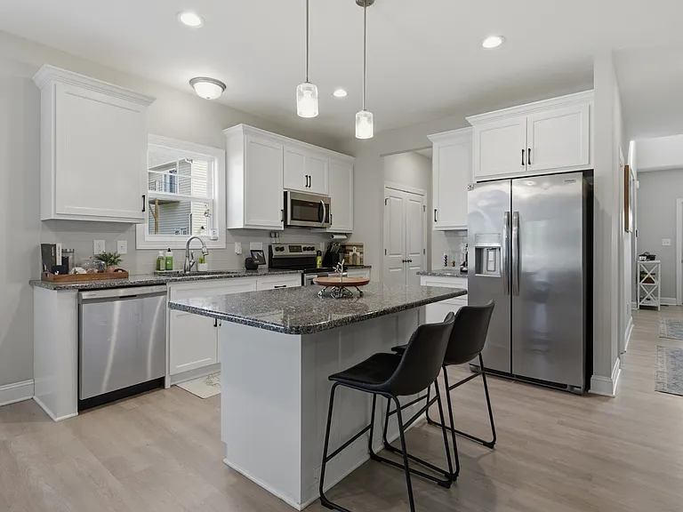 21 Vail Ct — Photo 13