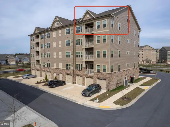 3282 Pine Needle Cir #402, Frederick, MD 21704