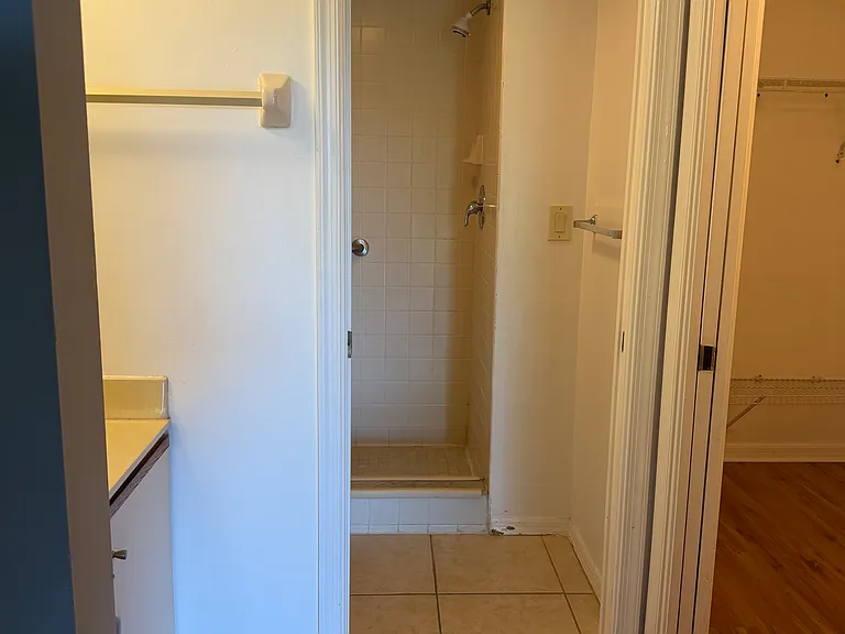 1216 Commonwealth Cir #203 — Photo 9