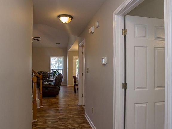 3rd image of 557 Lidian Ct
