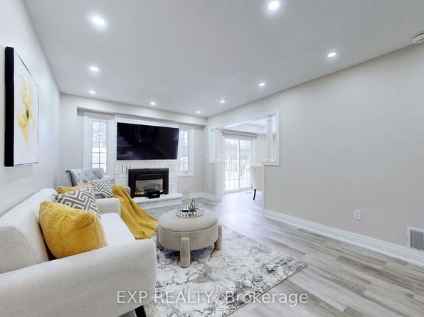 57 Rosebud Ave, Brampton, ON L6X 2W4