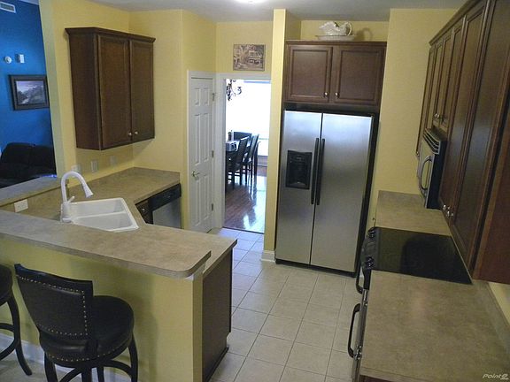 5th image of 136 Northpark Ave