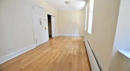 Rented by Manhattan Realty Group