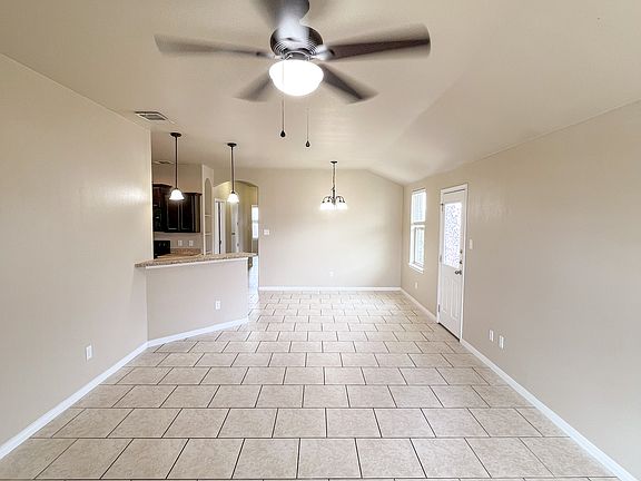 3rd image of 1307 Vanguard Ln #B