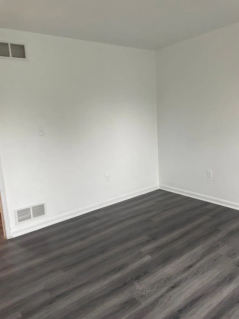 2 Bedroom Town Home In Etters PA — Photo 3