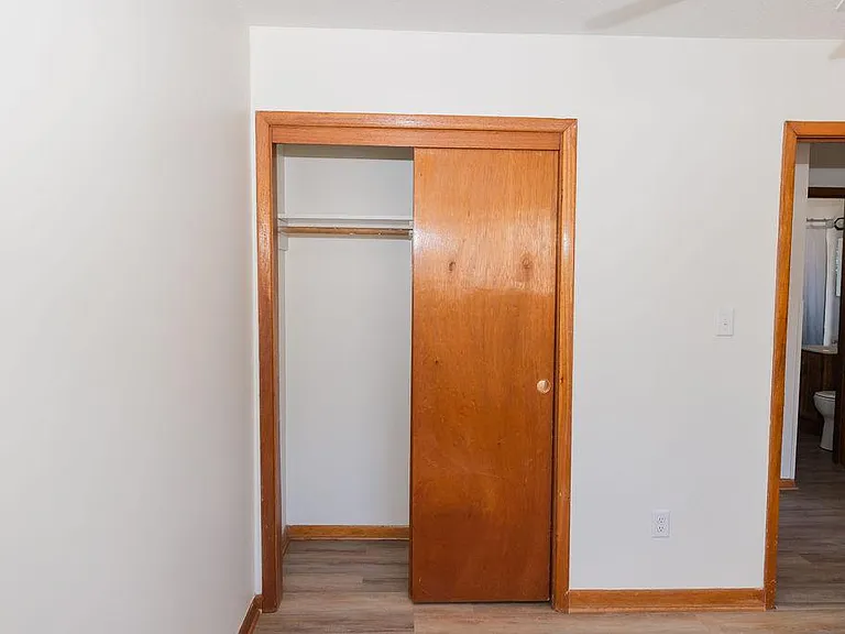 419 E Watrous Ave — Photo 15