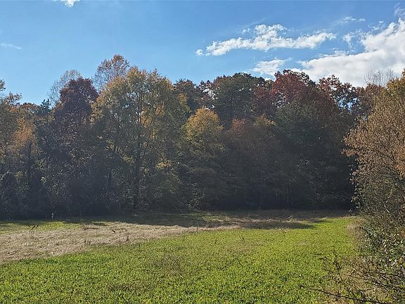 3rd image of 901 Westminster Dr #1