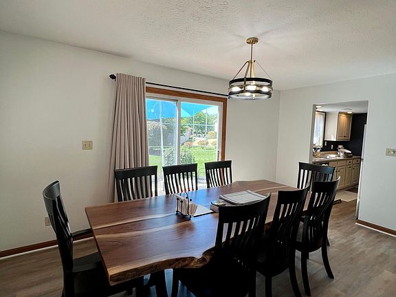 3rd image of 254 Dominion Dr #254