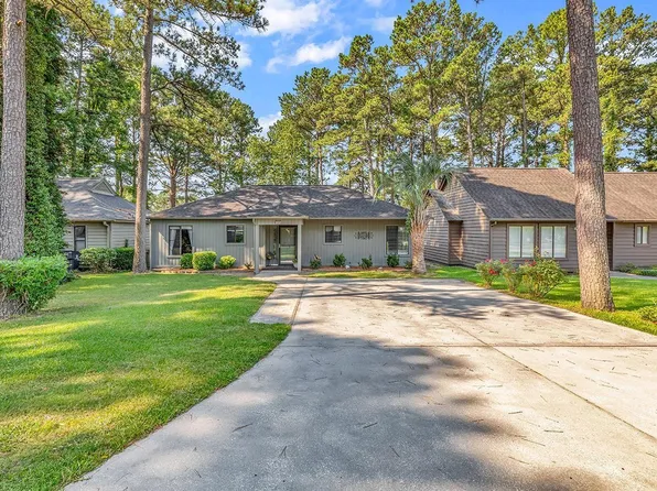 102 Berry Tree Ln., Conway, SC 29526