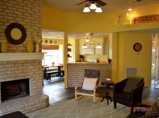 419 Capehill Dr, Webster, TX 77598