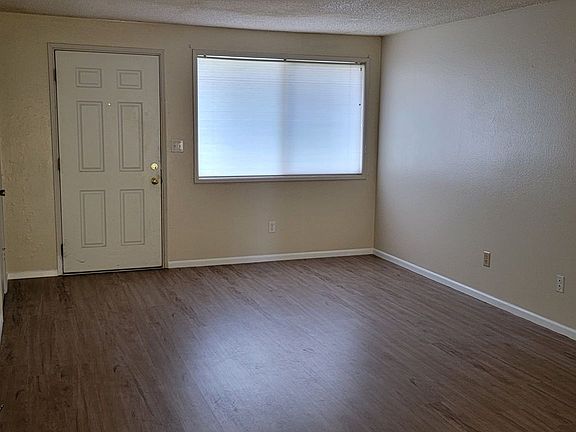 3rd image of 510 SE 110th Ave