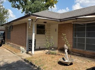 9230 Kerrwood Ln, Houston, TX 77080