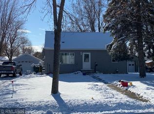 732 E 4th St, Litchfield, MN 55355