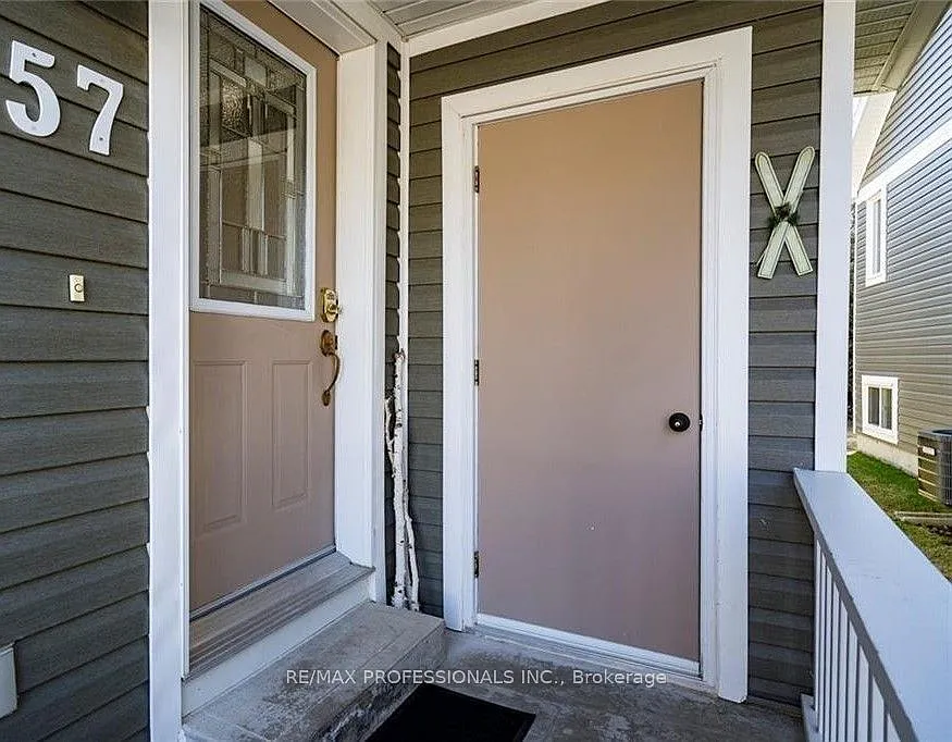 2 bed, $2,500 — Photo 2