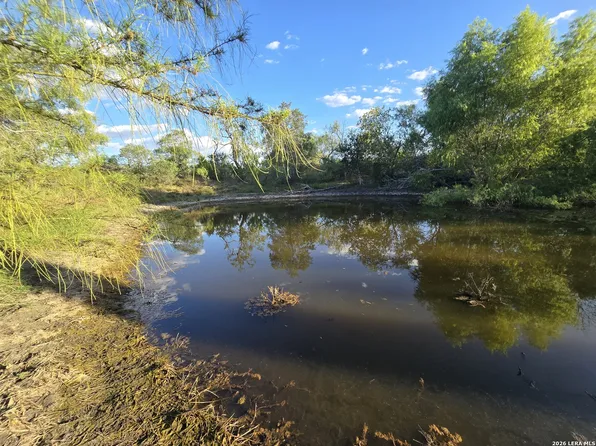 7 SOUTH TRL LOT 69,88, Pleasanton, TX 78064