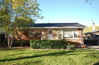 1st image of 853 Willow Dr