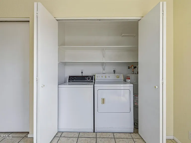 501 W Yukon Dr #4 — Photo 14