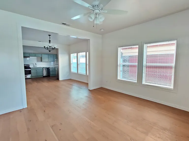 5504 Bonita Ave — Photo 7