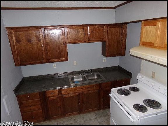 3rd image of 5605 Valley Dr