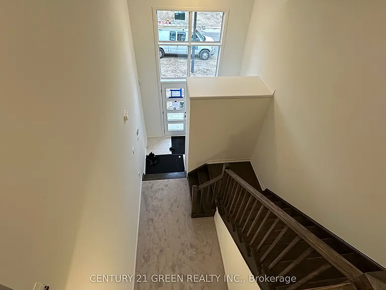 126 Hitchman St — Photo 15