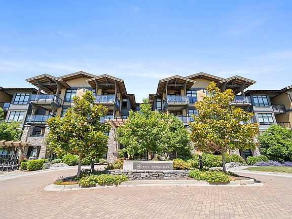 3rd image of 4977 Springs Blvd #105