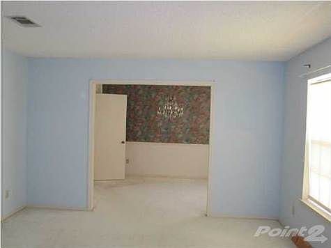 5th image of 7767 Folkstone Dr