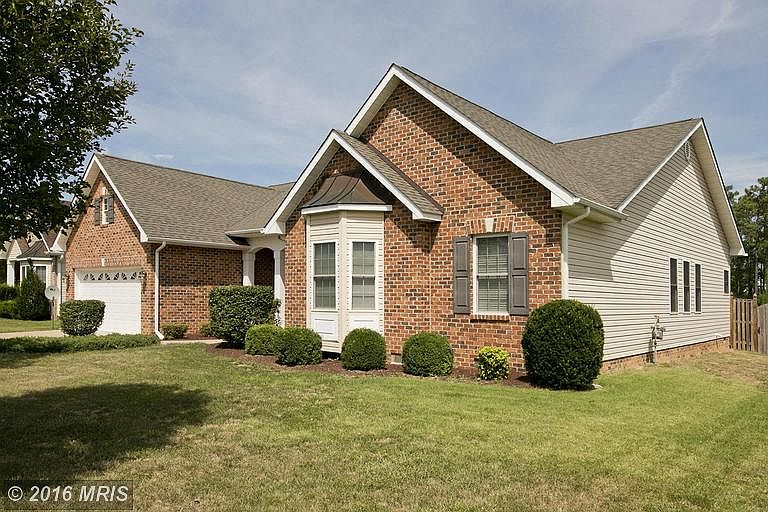 1st image of 111 Camaruge Ct