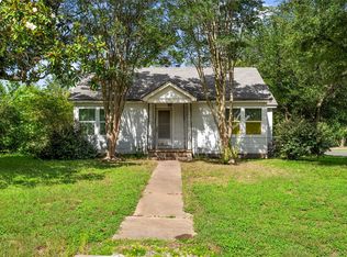 513 N Avenue F, Elgin, TX 78621