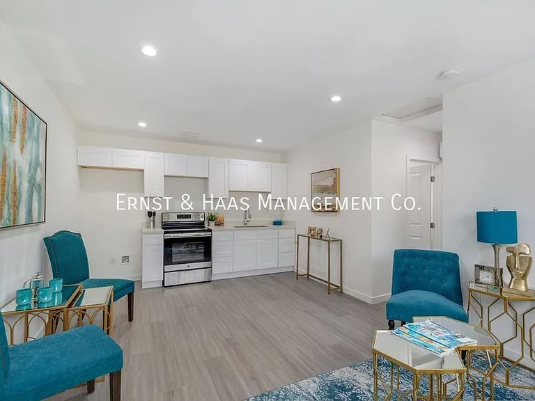 4437 Sunfield Ave — Photo 5