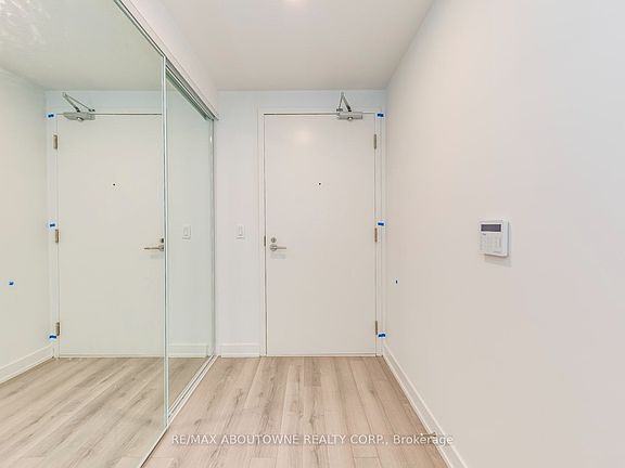 2nd image of 230 Simcoe St #1327