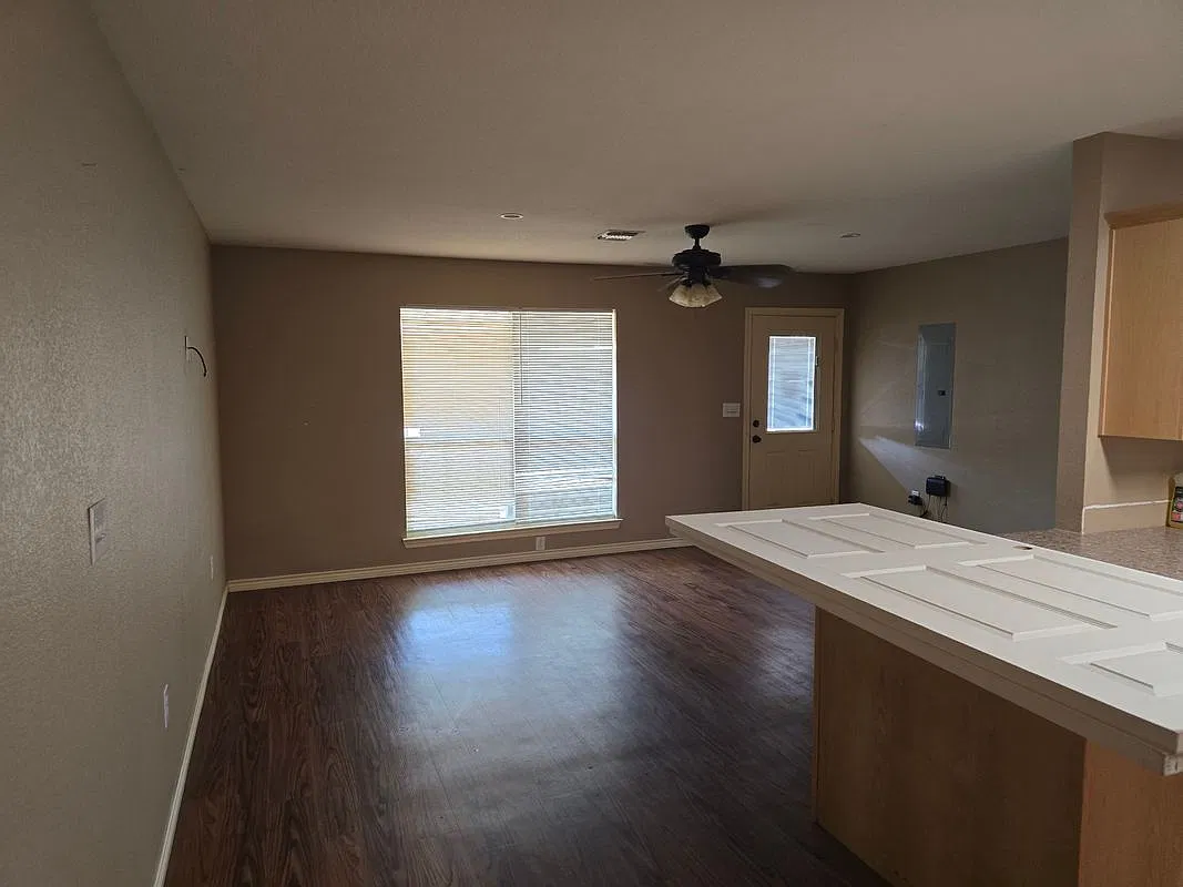 2 bed, 1.0 bath, 1064 sqft, $1,500 — Photo 4