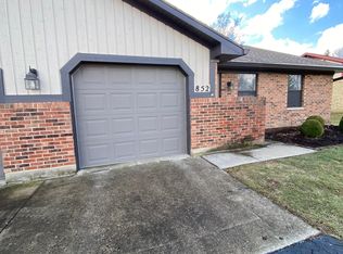 852 Peachcreek Rd, Dayton, OH 45458