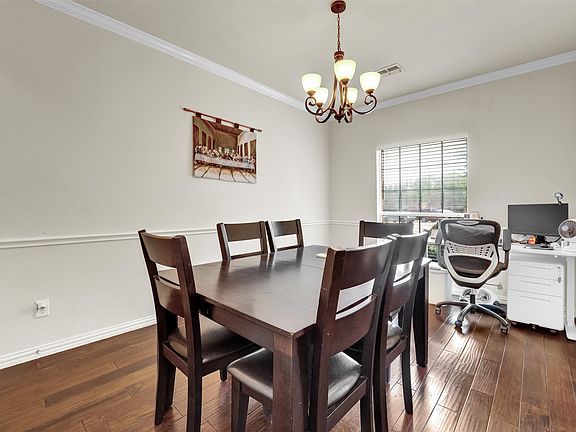 5th image of 529 Abbey Ct
