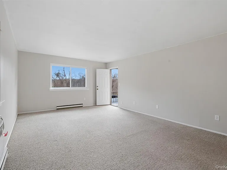 614 Fox Run Ln #614 — Photo 11