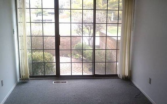 3rd image of 1627 S Hill Blvd #1555